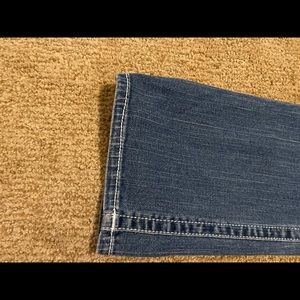 Women’s True Religion jeans size 27